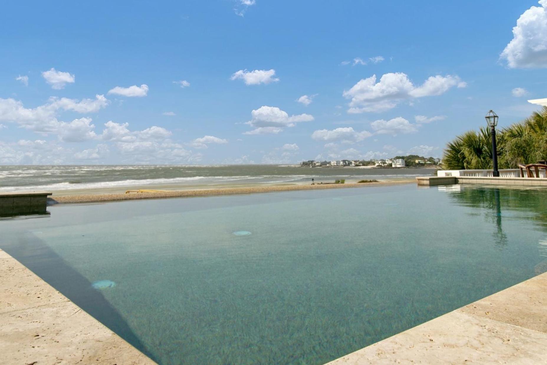 114 Ocean Boulevard By Avantstay Beachfront Putting Green Volleyball Court Infinity Pool Остров Салливана Экстерьер фото